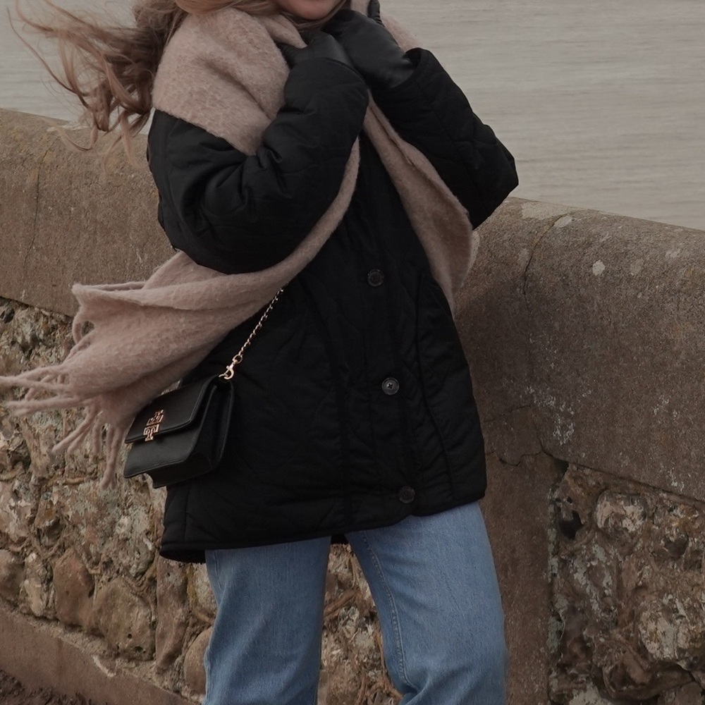 Reversible Puffer Jacket With Primaloft - image 8